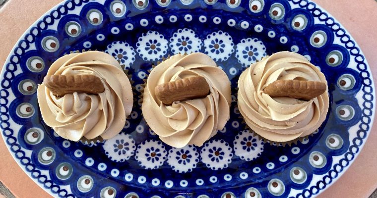 Chocolate Espresso Cupcakes W/ Biscoff Buttercream